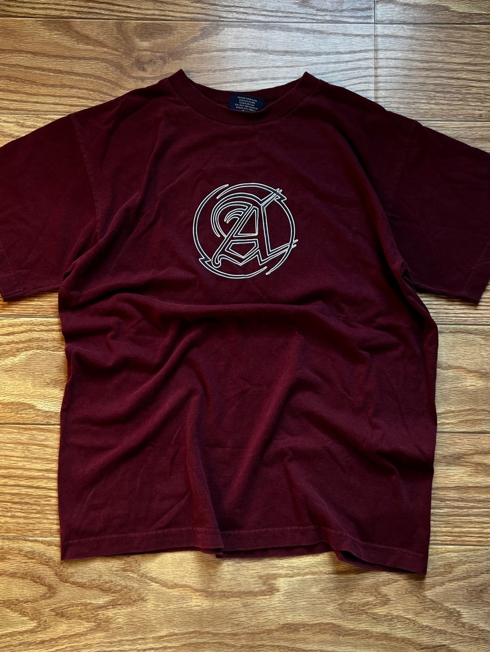 y2k vintage aeropostale burgundy tee streetwear grunge skater aesthetic